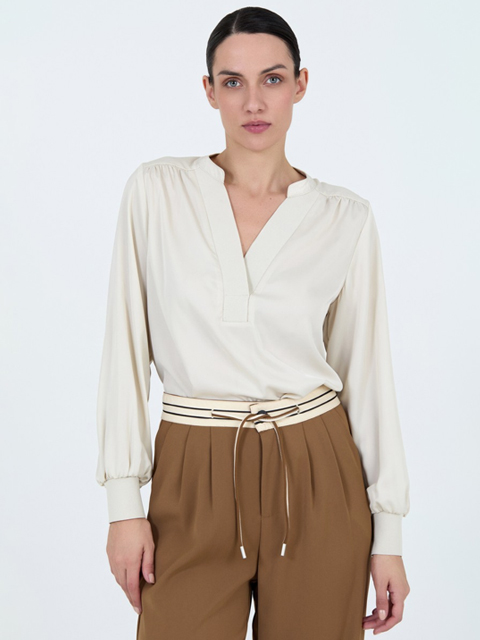 Blusa satinada canalé