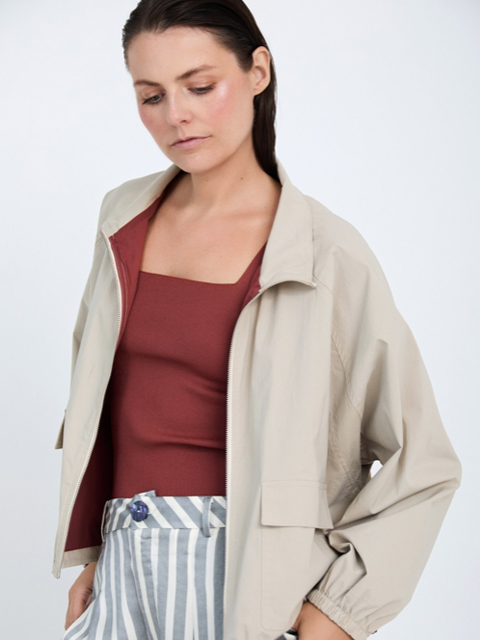 Chaqueta tejido técnico