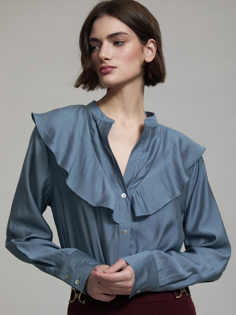 Blusa fluida volante