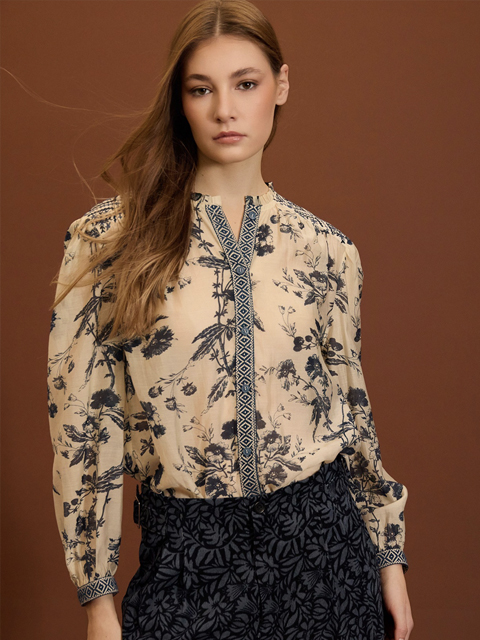 Blusa bordado floral